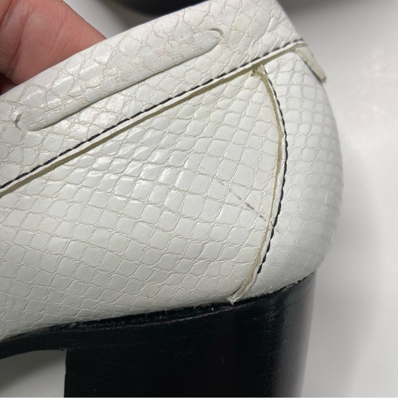 RE/DONE + WEEJUNS The Winsome Heel Loafer in White Textured Leather - Picture 13 of 16